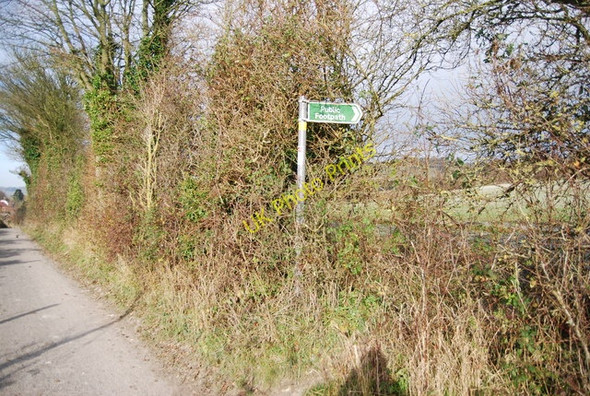 Photo 6"x4" Footpath signposted off Pilgrims' Way Hollingbourne c2010
