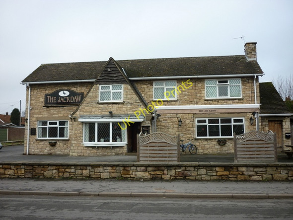 Photo 6"x4" The Jackdaw, on Stutton Road, Tadcaster Tadcaster c2011