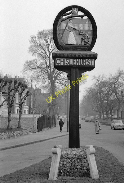 Photo 6"x4" Chislehurst village sign, Kent Chislehurst c1964