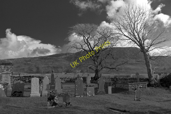 Photo 6"x4" Inchnadamph Kirkyard Inchnadamph c2011