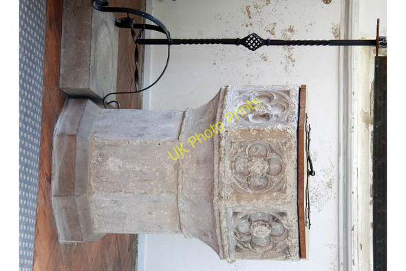 Photo 6"x4" Holy Trinity, Meldreth - Font Meldreth c2011