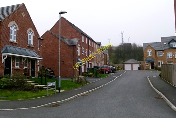 Photo 6"x4" Heys Close Milnrow c2011