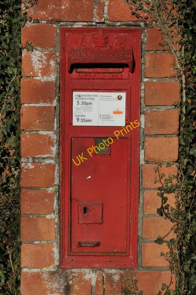 Photo 6"x4" Victorian letterbox Taynton\/SO7321 c2011