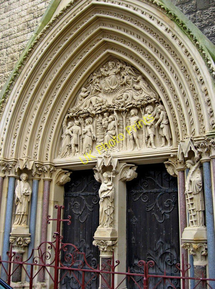 Photo 6"x4" All Saints Church (8) - carvings on west side, All Saints Road, Cheltenham Cheltenham c2011