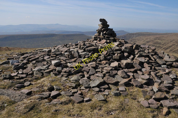 Photo 6"x4" Summit cairn Pen y Gadair Fawr Pen y Gadair Fawr c2011