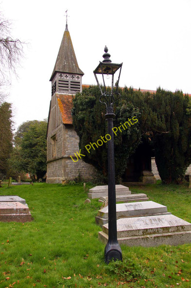 Photo 6"x4" Lamppost in the churchyard Wallingford c2011