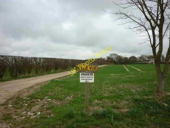 Photo 6"x4" The way to Belle Vue Farm East Lutton c2011