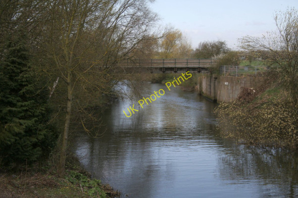 Photo 6"x4" Footbridge over the Idle at Misterton Soss Misterton Soss c2011