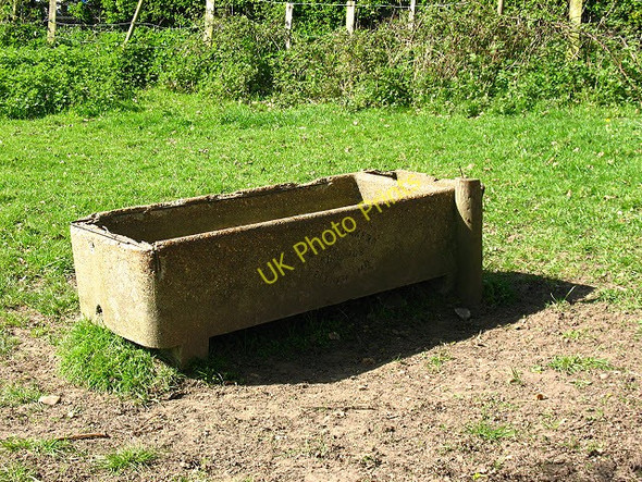 Photo 6"x4" Cattle trough Southall c2011