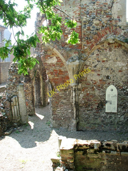 Photo 6"x4" Friary ruins, Great Yarmouth Great Yarmouth c2011