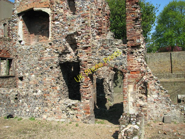Photo 6"x4" Friary ruins, Great Yarmouth Great Yarmouth c2011