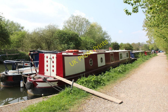 Photo 6"x4" Narrowboats at the Wharf Aldermaston Wharf c2011