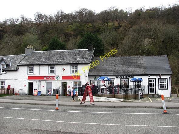 Photo 6"x4" Spar and MacGregors, Craignure Java c2011