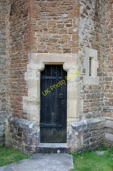 Photo 6"x4" St Peter & St Paul, Godalming, Surrey - Tower doorway Godalming c2011
