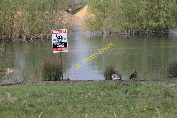 Photo 6"x4" Danger cold deep water Aldermaston Wharf c2011