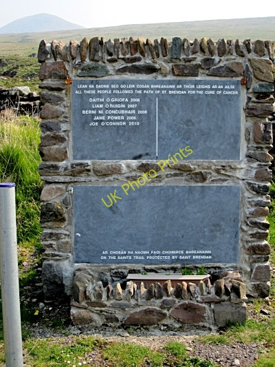 Photo 6"x4" Plaque to Cancer Victims Feohanagh\/Q3909 c2011