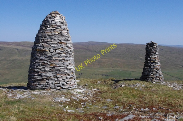 Photo 6"x4" Cairns above High White Scar, Wild Boar Fell Shoregill c2011