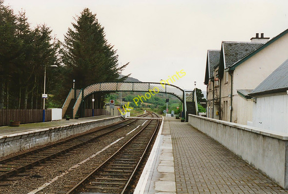 Photo 6"x4" Strathcarron station looking towards Kyle of Lochalsh Strath Carran c1995