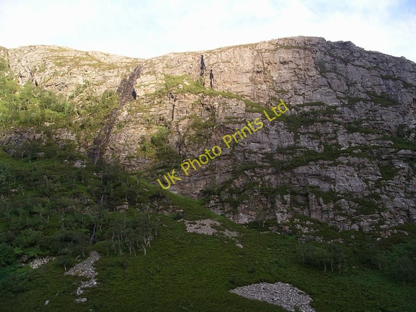 Photo 6"x4" Crags, Dundonnell River C\u00e0rn a' Bhreabadair c2005