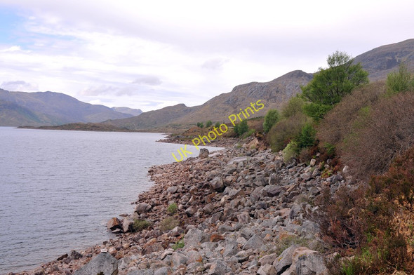 Photo 6"x4" Shoreline of Loch Cluanie Creag nam Peathrain c2011