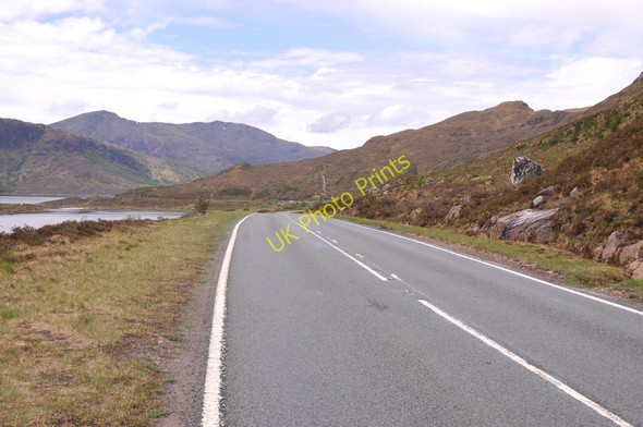 Photo 6"x4" A87 along Loch Cluanie Creag Lundie c2011