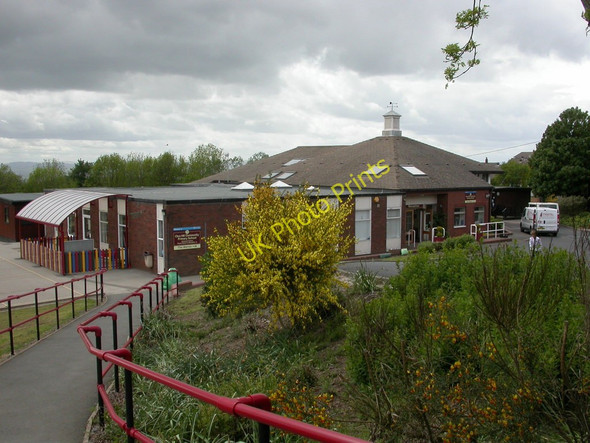 Photo 6"x4" Clee Hill, primary school Cleehill c2011