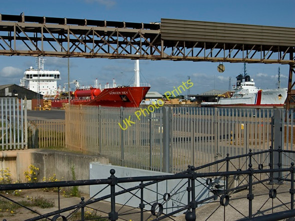 Photo 6"x4" Alexandra Dock, Hull Marfleet c2011