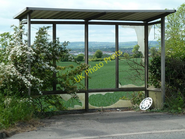 Photo 6"x4" Bus shelter by Tibshelf Road Highfields\/SK4265 c2011