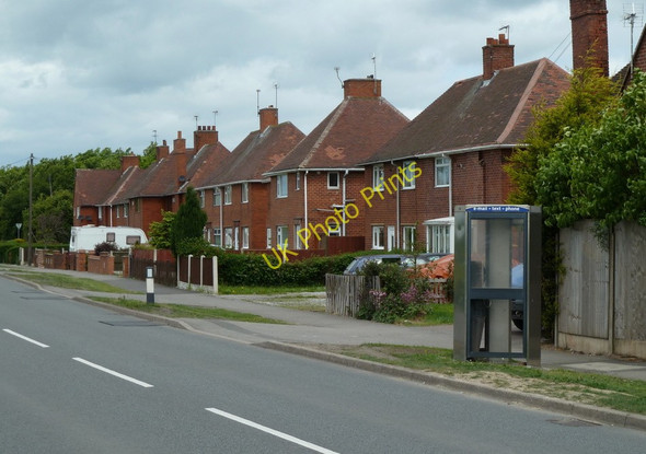 Photo 6"x4" Houses by Chesterfield road Highfields\/SK4265 c2011