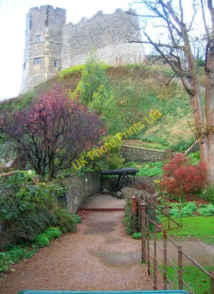 Photo 6"x4" Gun Garden, Lewes Castle Lewes c2006