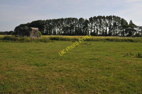 Photo 6"x4" Thames meadowland near Buscot Lechlade on Thames c2011
