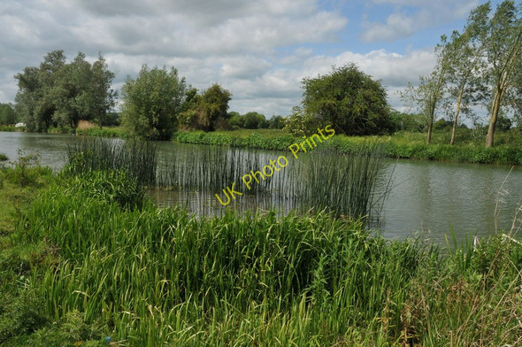 Photo 6"x4" River Thames near Radcot Lock Clanfield\/SP2801 c2011