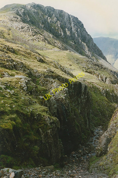 Photo 6"x4" The entrance to Piers Gill Wasdale Head\/NY1808 c1991