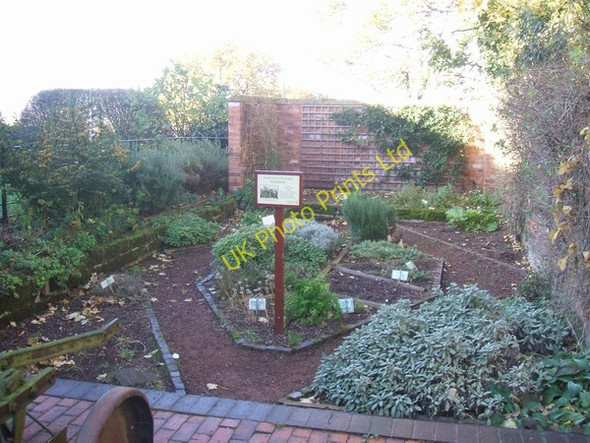 Photo 6"x4" Former Chapel Bushbury\/SJ9203 c2006