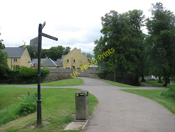 Photo 6"x4" Riverside path, Haddington Haddington\/NT5173 c2011