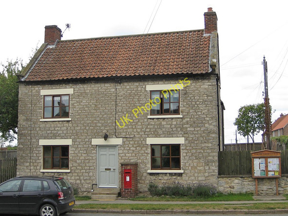 Photo 6"x4" George VI postbox, Harome Harome c2011