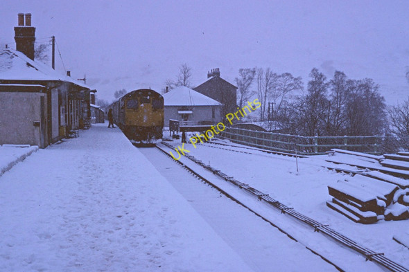 Photo 6"x4" Crianlarich Station Crianlarich c1979