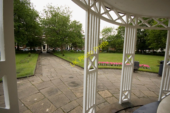 Photo 6"x4" Abercromby Square, Liverpool Liverpool c2011