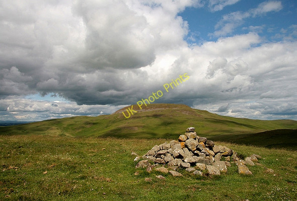 Photo 6"x4" A cairn on Place Hill Mowhaugh c2011