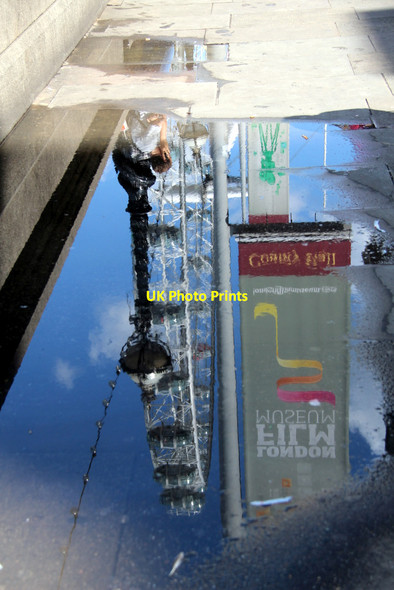 Photo 6"x4" London Eye Reflection Westminster c2011