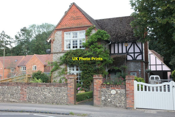 Photo 6"x4" The Old Schoolhouse Nettlebed c2011