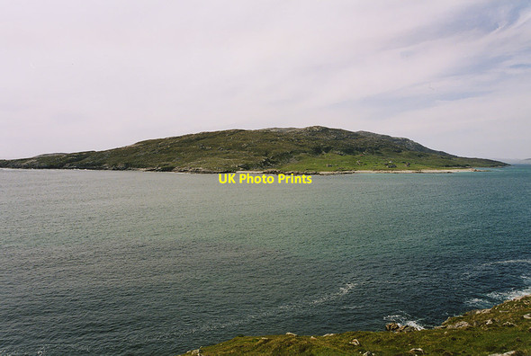 Photo 6"x4" Scarp across the Caolas an Scarp Huisinis c2004