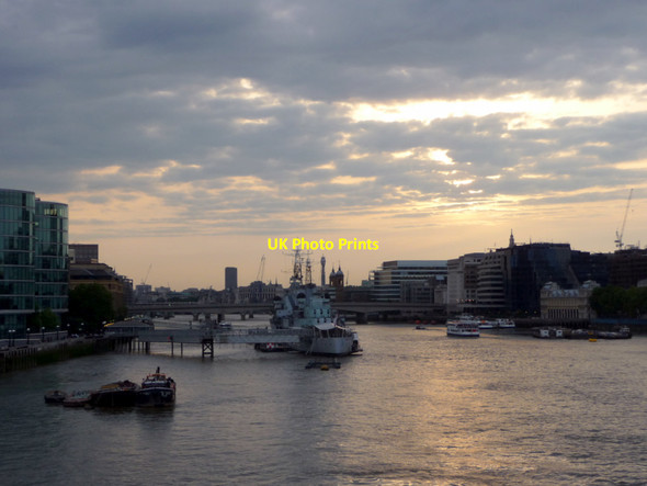 Photo 6"x4" HMS Belfast, London London c2011