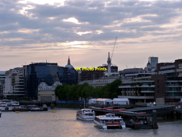 Photo 6"x4" River Thames and City of London London c2011