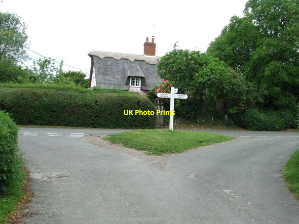 Photo 6"x4" Road Junction Upend c2011