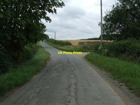 Photo 6"x4" Country Road Upend c2011