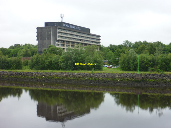 Photo 6"x4" Doon The Watter - 25th June 2011 - Erskine Bridge Hotel Erskine c2011