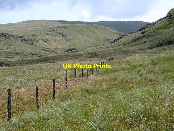 Photo 6"x4" Fence line in Cwm Gwerin Craig yr Eglwys c2011