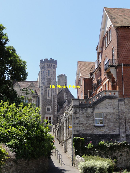 Photo 6"x4" Looking up to the Purbeck Hotel Swanage c2011