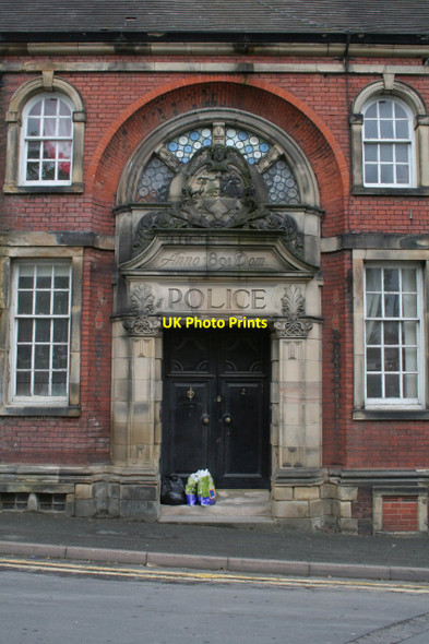 Photo 6"x4" The Old Police Station Leek\/SJ9856 c2011